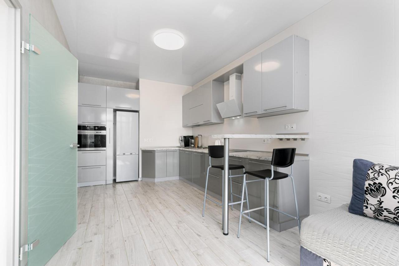 Pearl 44 Apartment With Terrace Одесса Экстерьер фото
